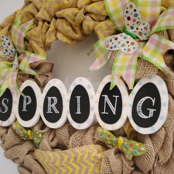 Spring Wreath - Picture 2 of 2